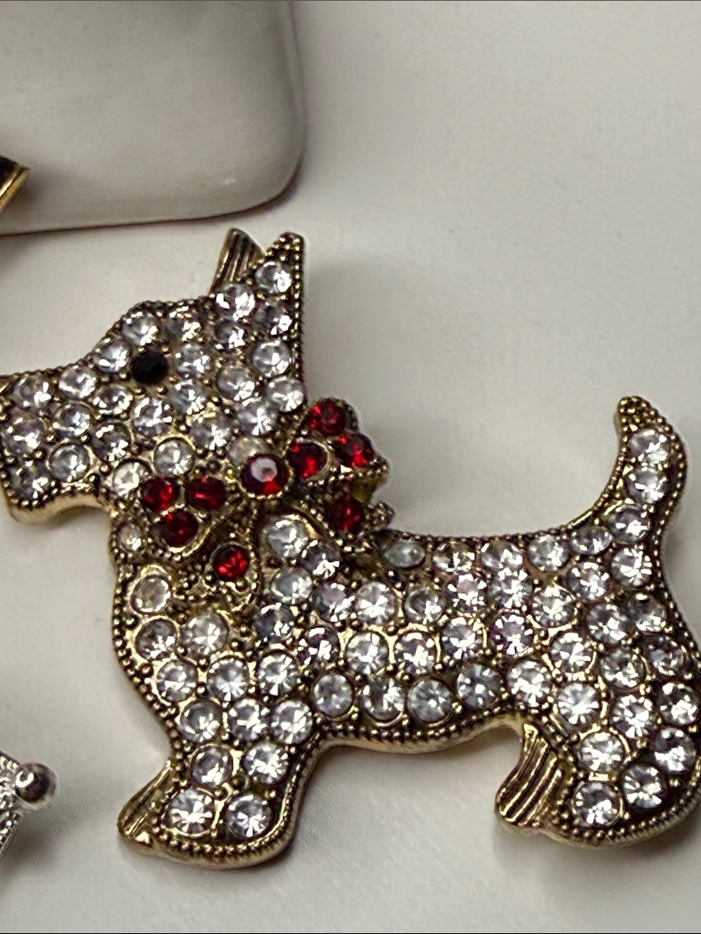 Vintage exceptionally adorable Scottie dog pin brooch Lot Scotty doggies pups - Picture 3 of 12